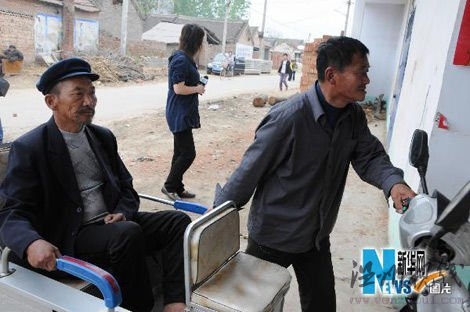 趙作海出獄后疑遭封口 家人害怕不敢接受采訪