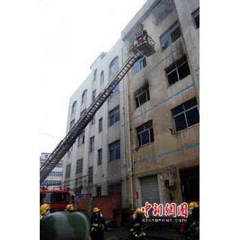 義烏一出租房突發大火 8人獲救2人跳樓生死未卜