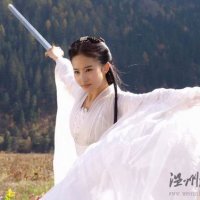 《神雕俠侶》驚現群眾演員＂吃豆腐＂畫面 劉亦菲被