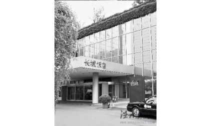 真是亂套了新浪轉貼：天上人間第一花魁梁海玲首單