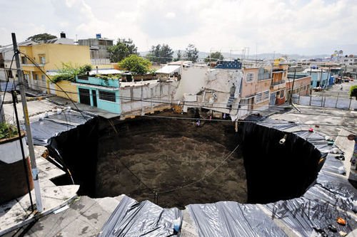 為什么全國乃至全世界會出現(xiàn)天坑? 為什么全國乃至全世界會出現(xiàn)天坑?