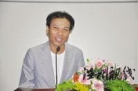 唐駿低調現身80屆高中同學會