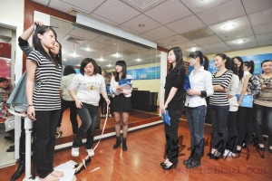 80后女老板放下工作競(jìng)選世博會(huì)形象大使