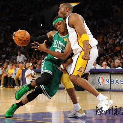 朗多:贏球快樂大于三雙 里弗斯贊其變身四分衛