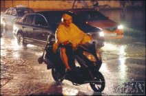 沈陽大雨552名交警一線值勤　交通并未遭擁堵