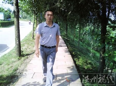 兩名民工為討薪住塔吊68天