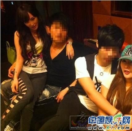 2323130_500x500_0.jpg 楊棋涵被爆同李美熙逛鴨店