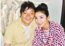 霍思燕與黃奕微博因搶男人罵戰(zhàn)繼續(xù) 黃奕前夫勸架