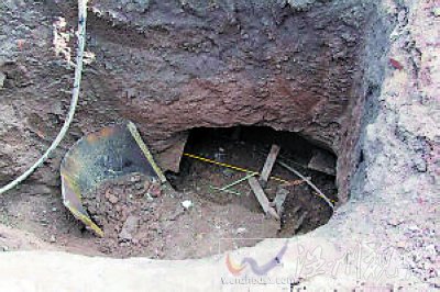 村民偷挖地道直通市政府