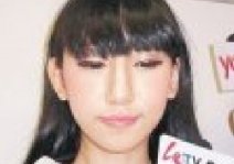 謝芷惠發(fā)誓沒(méi)和陳冠希發(fā)生性行為 兩人不穿衣服陳老