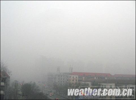 河北霧霾持續(xù) 今日開始降雪拉開序幕