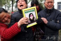 巨石沉尸女乘客案件之外 女乘客是閣樓女郎？巨石沉