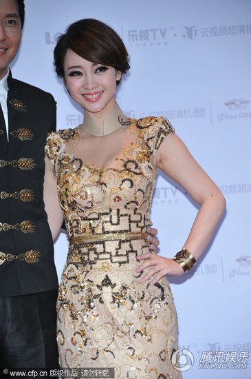圖集 柳巖驚艷亮相某網(wǎng)站影視盛典