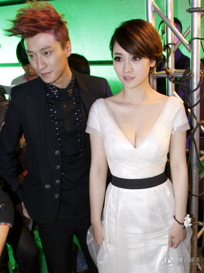 圖集 柳巖驚艷亮相某網(wǎng)站影視盛典