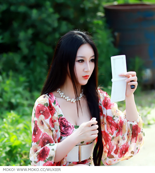 人氣車模吳稀兒