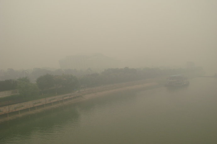 武漢大霧