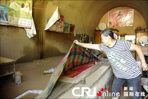 陜西暴雨致8萬多人轉移 工人宿舍被沖毀2死1傷