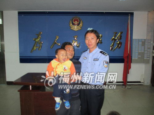 少婦見情人賣兒子