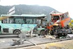 四川仁壽縣車(chē)禍 2012年11月27日四川仁壽縣境內(nèi)213國(guó)道