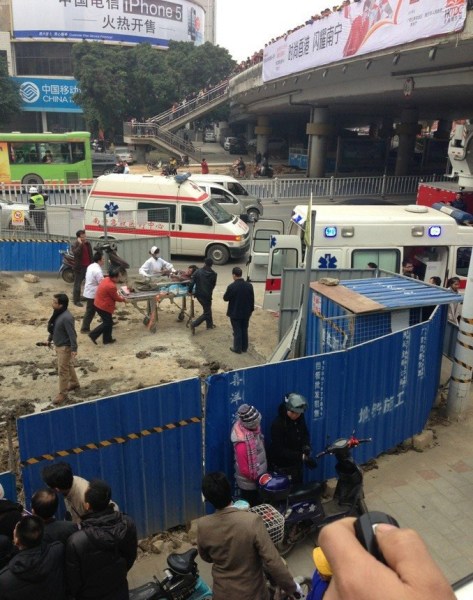 南寧地鐵塌方報道有誤,發(fā)生塌方事故的是南寧市政污水管線工地