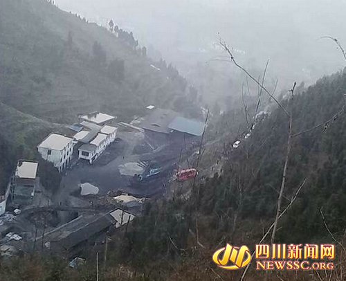 古藺縣石寶鎮(zhèn)車禍 2月1日四川古藺縣石寶鎮(zhèn)發(fā)生大客車翻車事故
