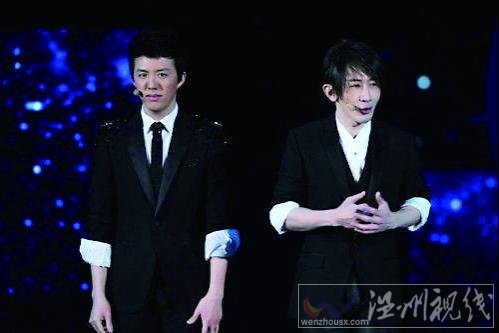 劉謙調(diào)侃“宏迪戀”李云迪“找力宏”