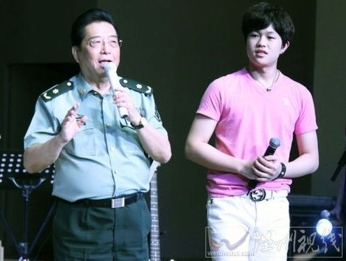 李雙江兒子李天一涉嫌輪奸被刑拘