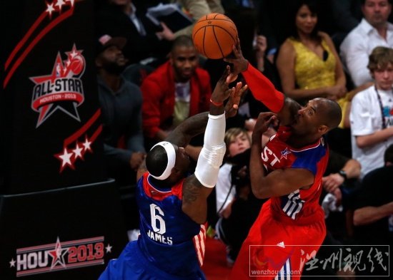 科比蓋帽詹姆斯照片