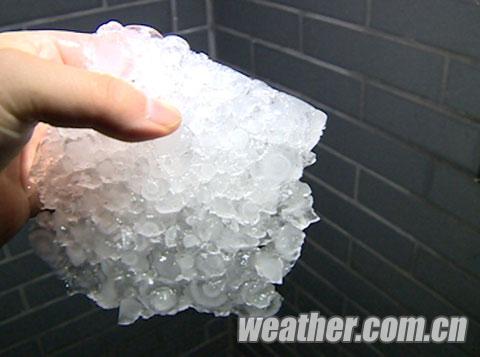 湖南受冷空氣影響降溫19℃ 未來(lái)一周雨水較多