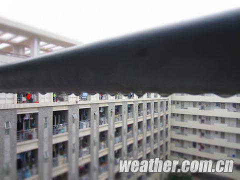 廣東近期頻繁降水 4日多地空氣濕度100%