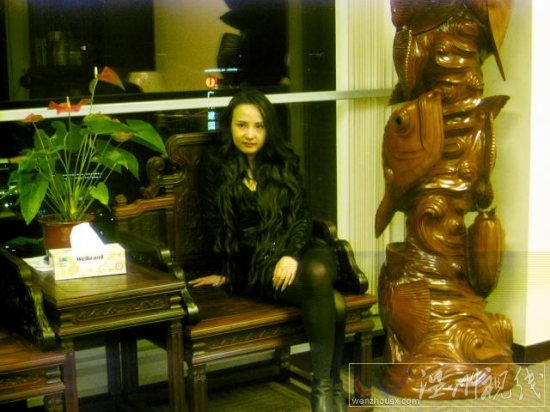 干露露資料：莫納夏天劇照