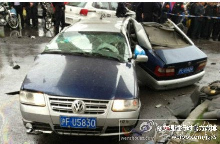 上海寶山路車禍現(xiàn)場圖片