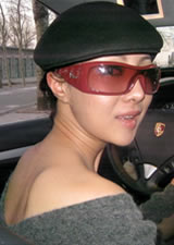 干露露最新照沒有老照片好看 09年12月干露露《玩家旅游》