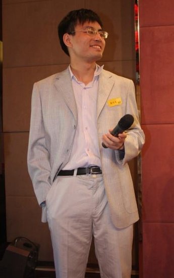 網絡推手楊秀宇網名立二拆四，網絡推手秦志暉網名秦火火被刑拘