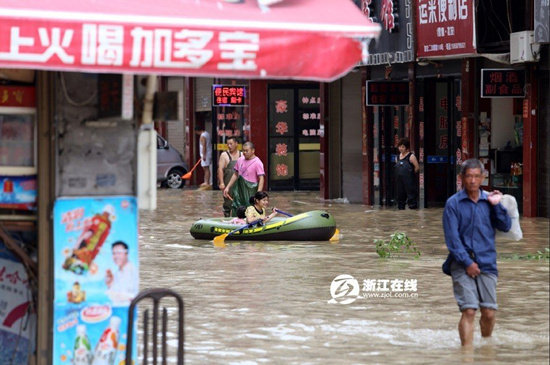 臺風(fēng)菲特災(zāi)情
