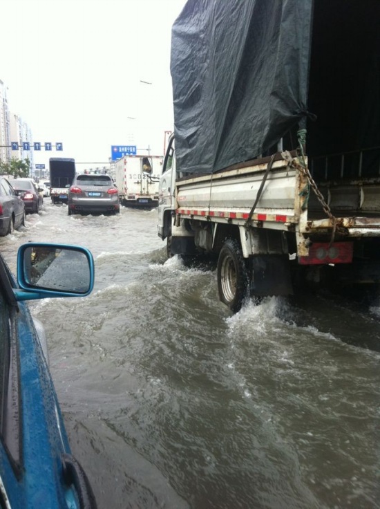 臺風(fēng)菲特災(zāi)情