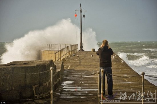 溫帶氣旋圣猶大襲擊英國(guó)
