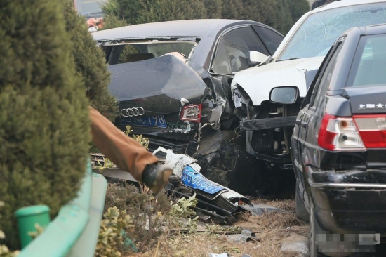 滬陜高速安徽段車禍