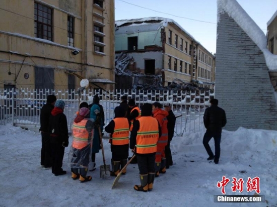 2013牡丹江暴雪廠房坍塌