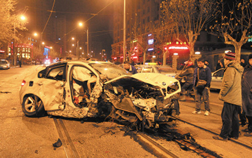 大連長江路與北京街路口車禍現場