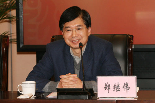 浙江副省長(zhǎng)鄭繼偉帶頭吃雞