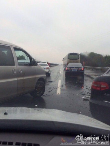 長張高速發(fā)生交通事故