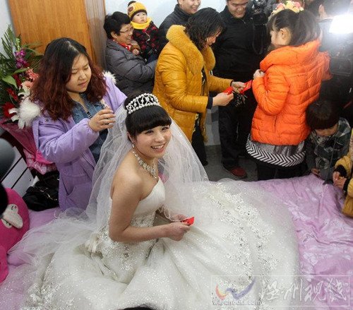 癌癥女孩與男友結婚