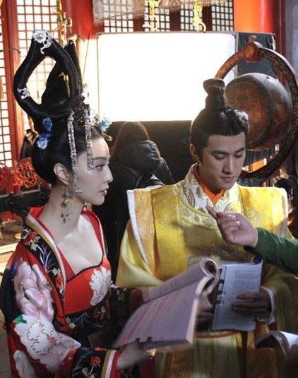 范冰冰《武則天》性感唐裝