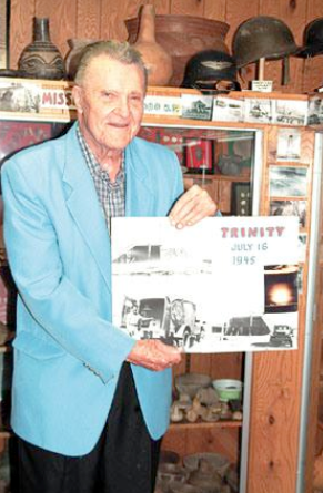 美國老人被fbi抄家