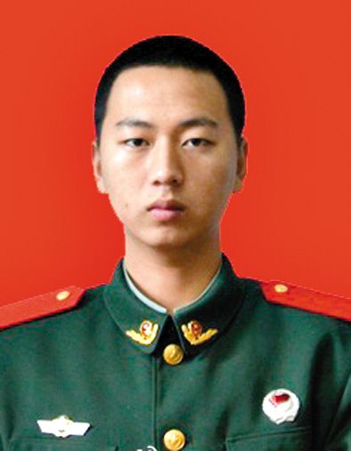 上海消防員犧牲 兩名90后消防員被熱浪推出墜樓身亡