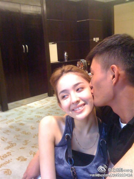 古力娜扎男友王成剛照片