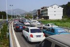 五一高速路嚴重擁堵 五一擁堵是因為五一高速路免費