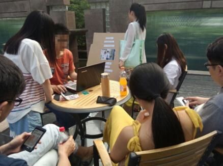 賣金秀賢合照月入過萬