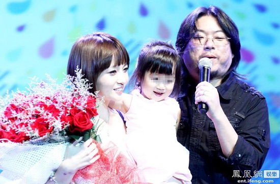 高曉松凈身出戶 宣布和妻子徐粲金離婚